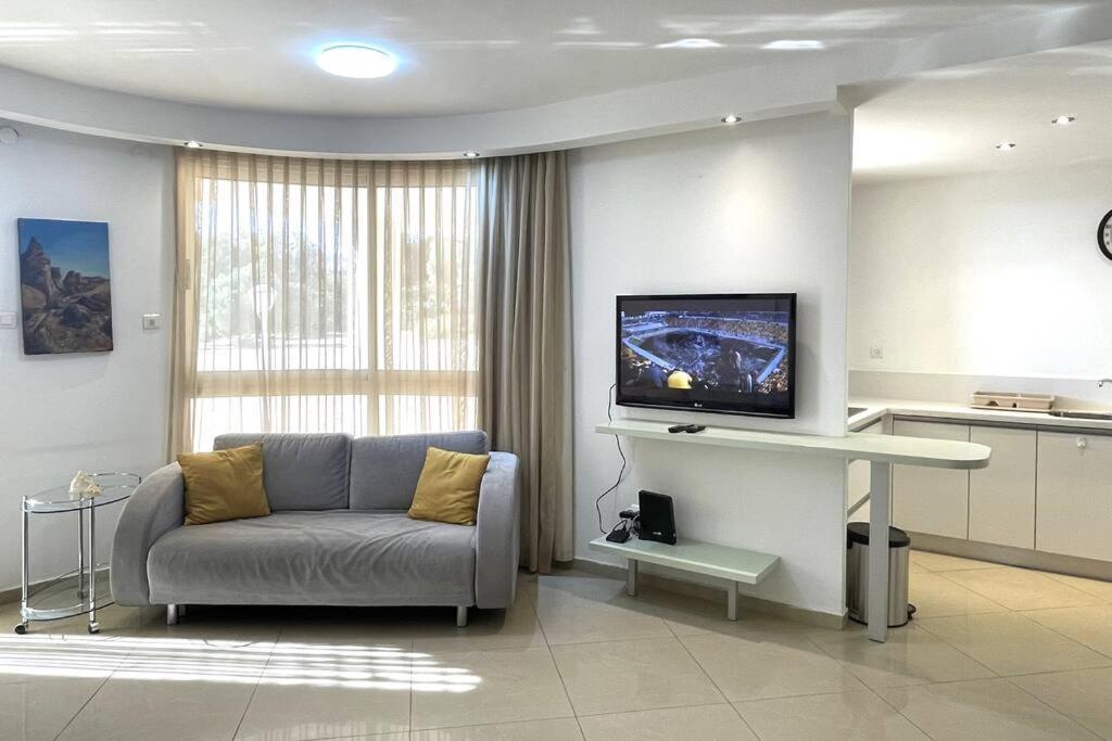Sunny 3Br Apartment Golf Residence Eilat Esterno foto